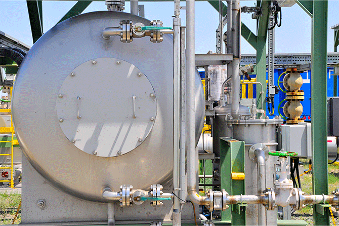 Level Measurement Float Switches in Oil & Gas Separator